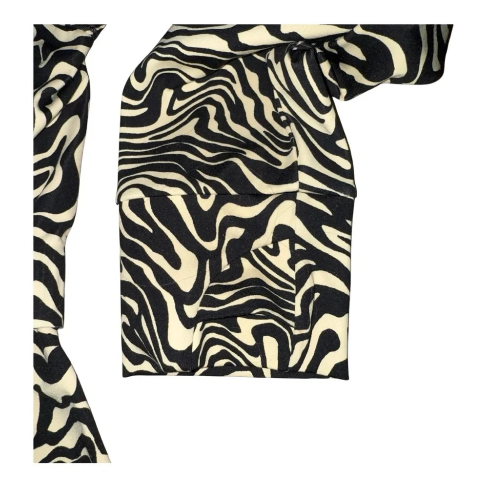 Fabletics XL Marbled Zebra Trinity Performance Activewear Zip Jacket w/ Pockets - Picture 6 of 16